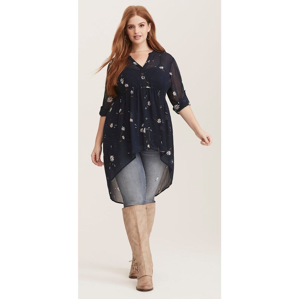 Torrid Size 2 Blue Daisy Floral Chiffon Hi Low Blouse 3/4‎ Sleeve 2X 18/20